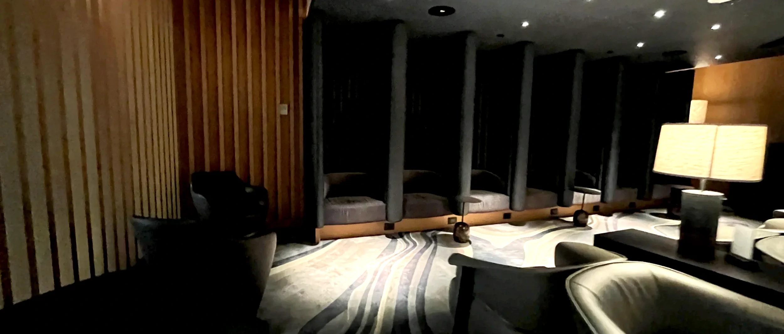 Admirals Club seating - Best Amex Platinum Alternatives 2026